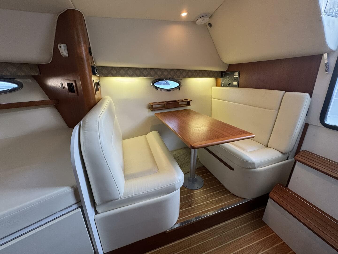 2005 Tiara Yachts 2900 Open — photo 12