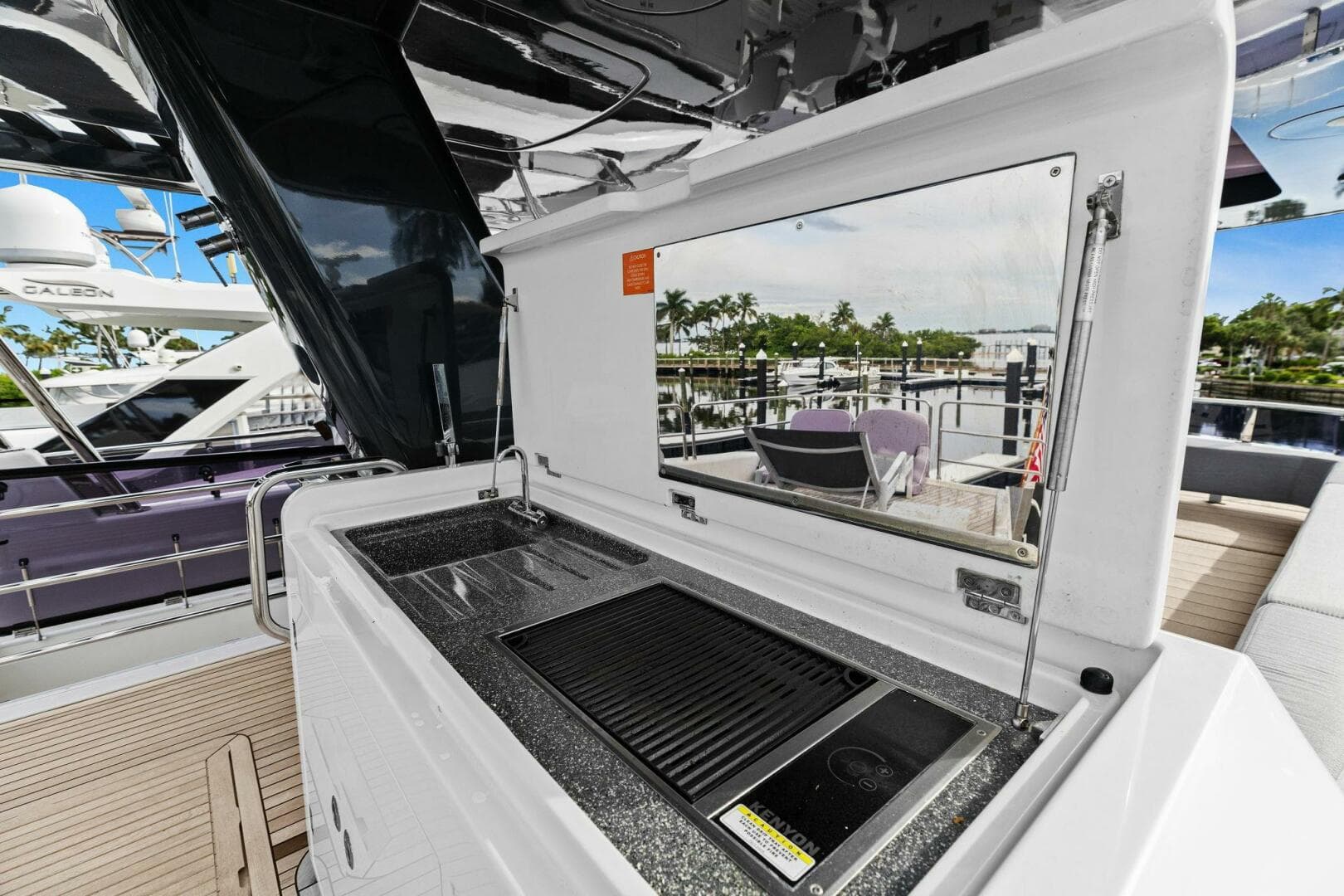 2021 Sirena 64-My — photo 48