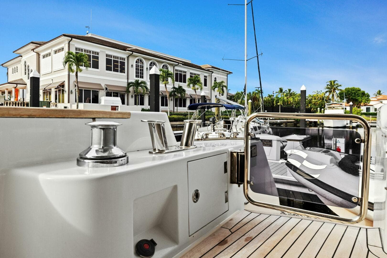 2021 Sirena 64-My — photo 56