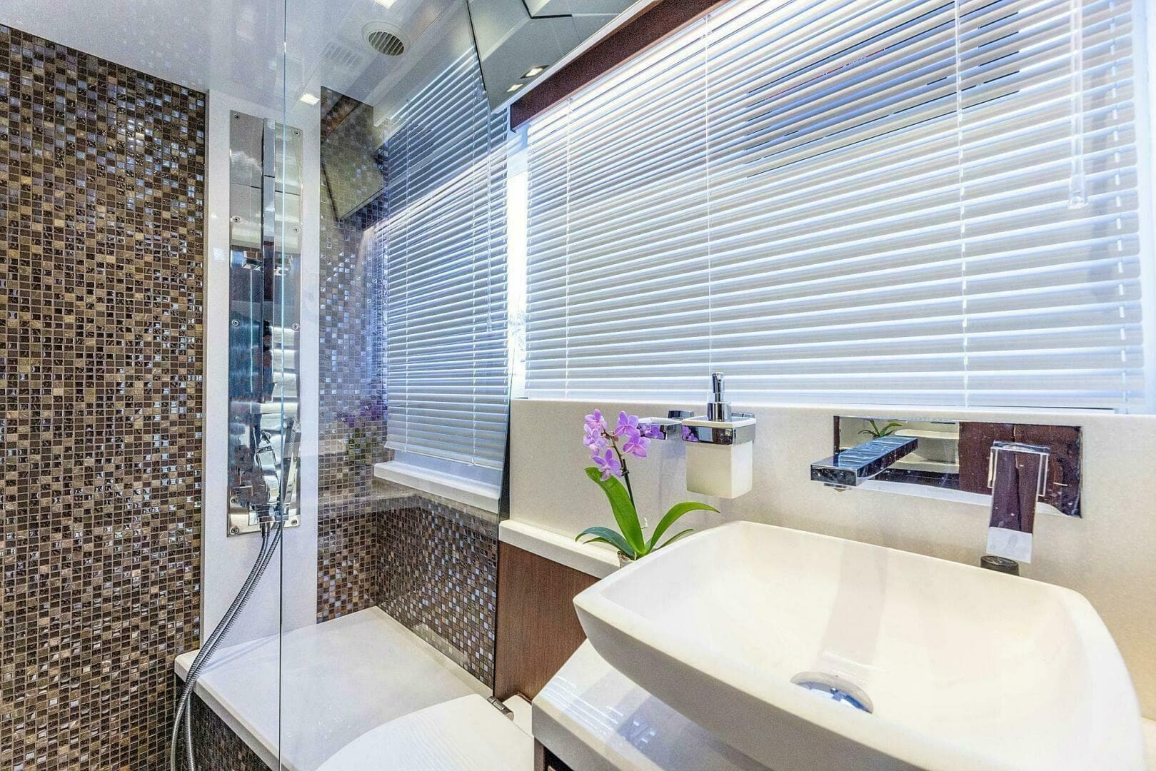 2019 Galeon 640 Fly — photo 118