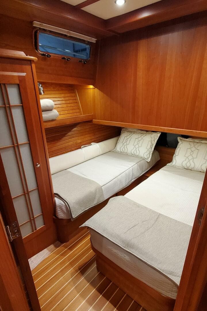 2021 Sabre 45 — photo 16