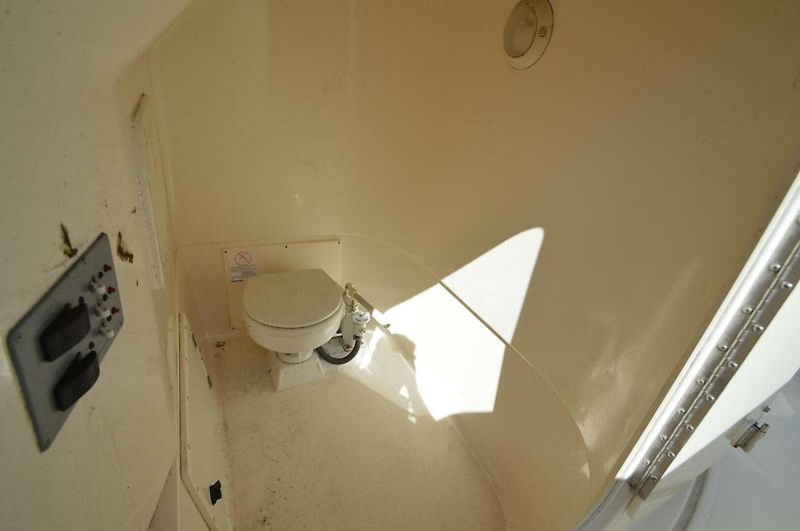 2005 Pursuit 2670 CC — photo 23