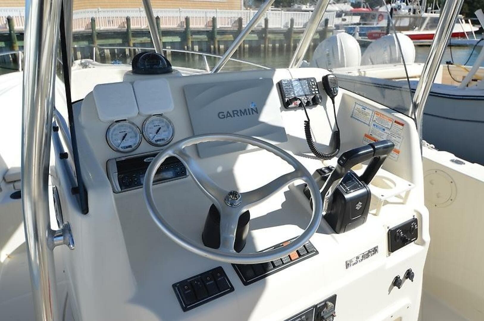 2005 Pursuit 2670 CC — photo 17