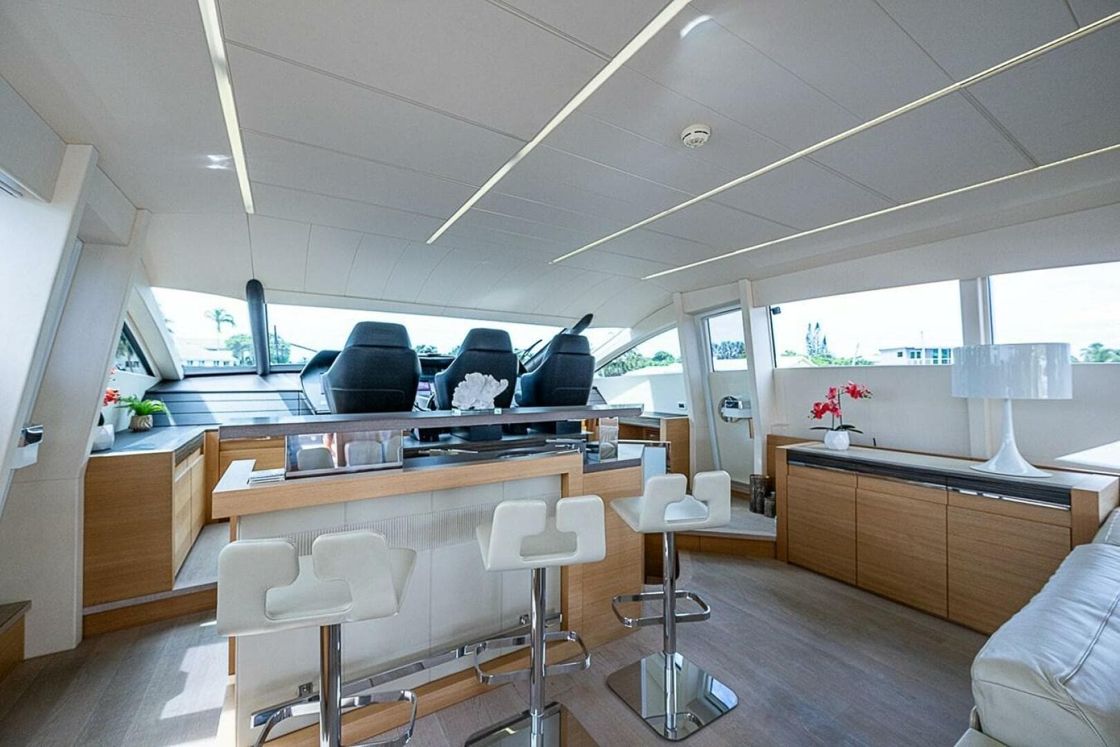 2014 Pershing 92 — photo 23