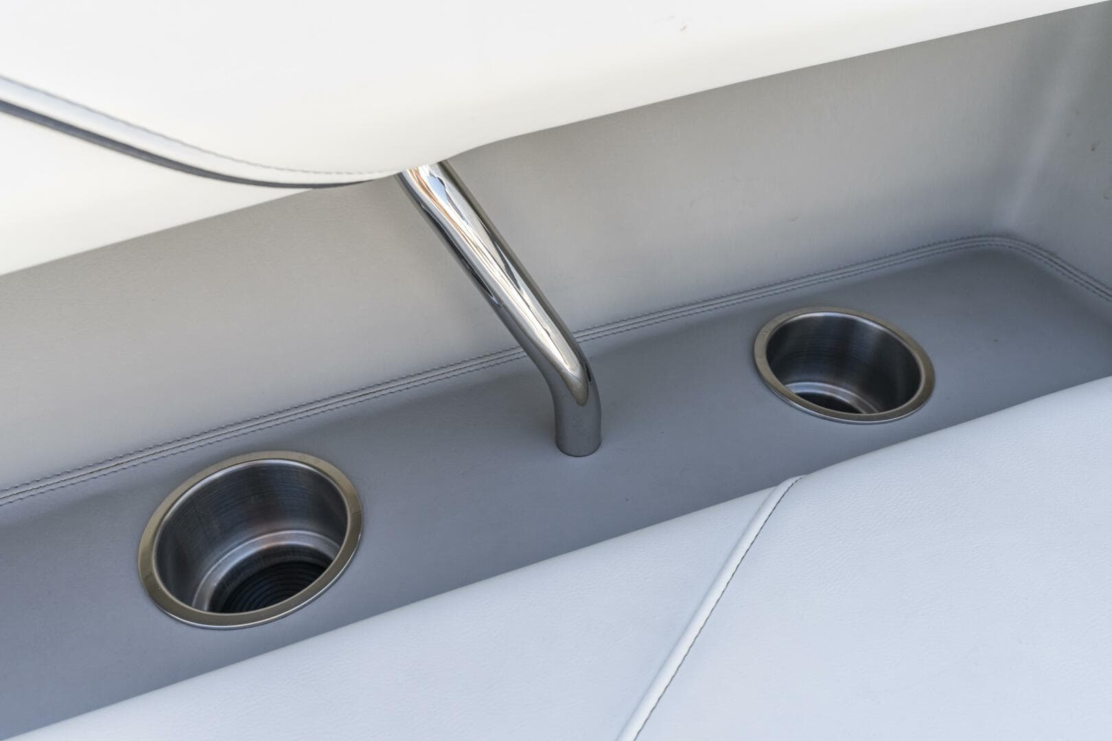 2021 Regal LS 6 — photo 13