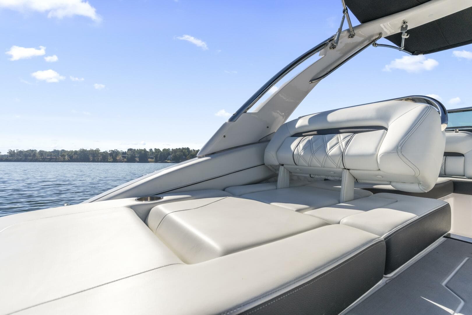 2021 Regal LS 6 — photo 29