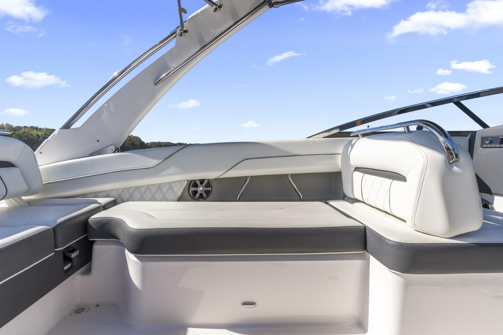 2021 Regal LS 6 — photo 20