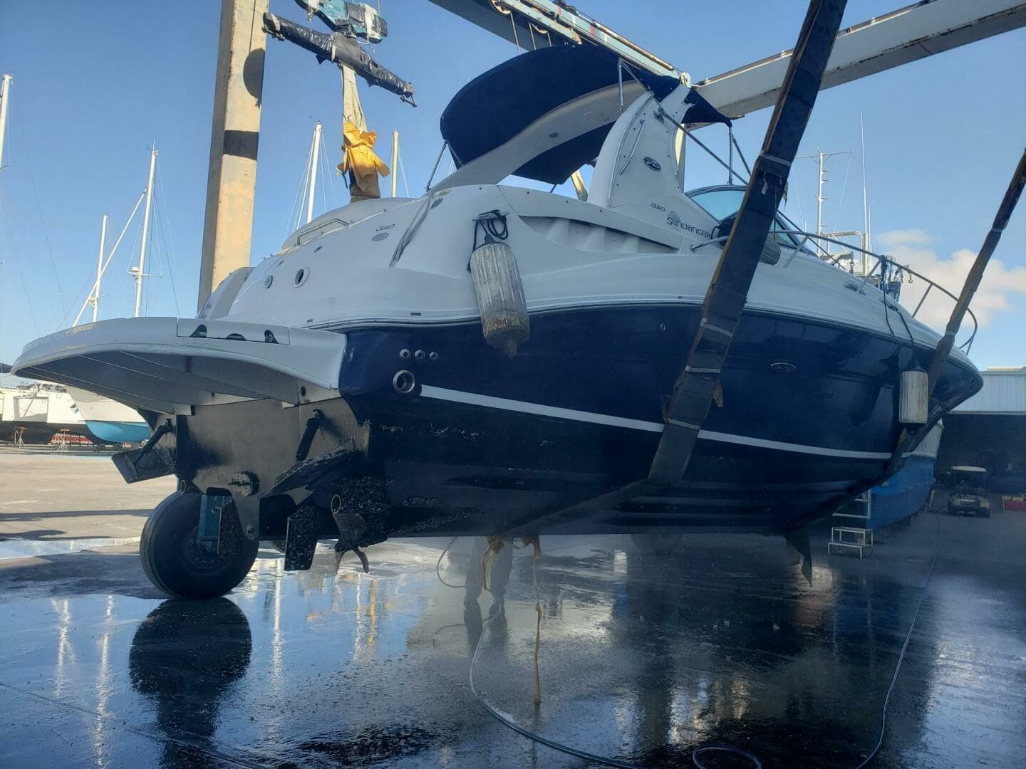 2005 Sea Ray 320 Sundancer — photo 56