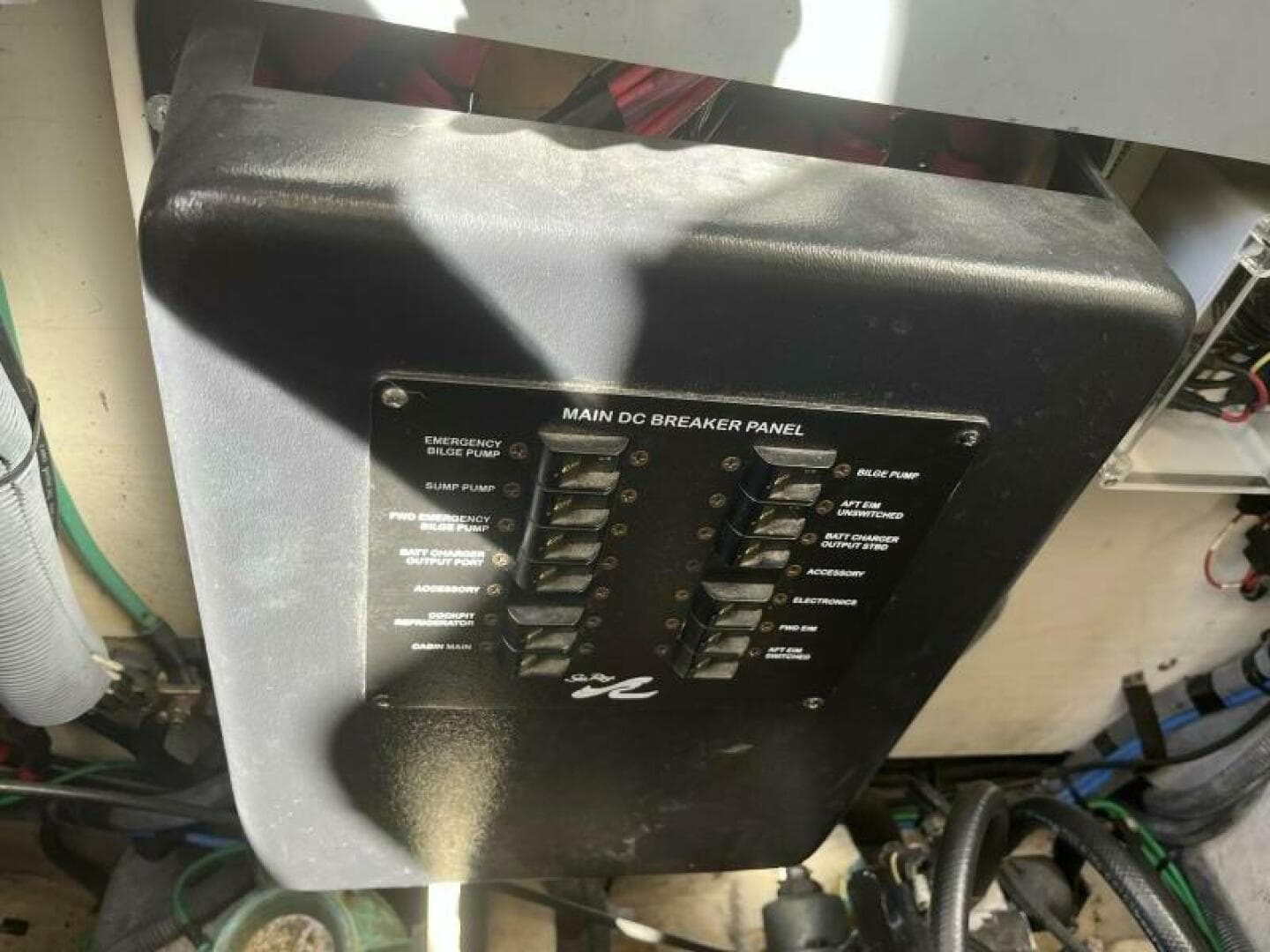 2005 Sea Ray 320 Sundancer — photo 47