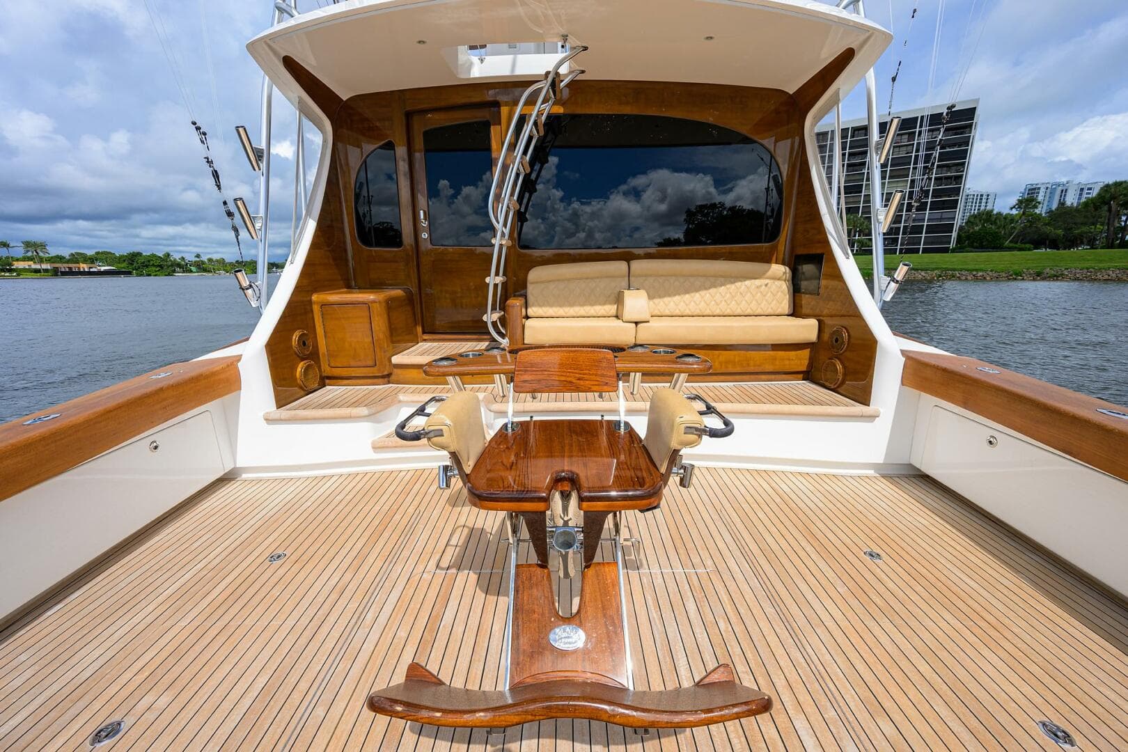 2023 Viking 64 Convertible — photo 45
