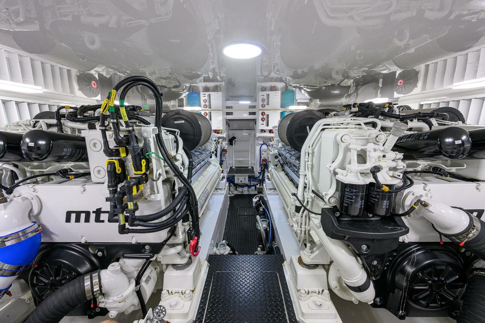 2023 Viking 64 Convertible — photo 58