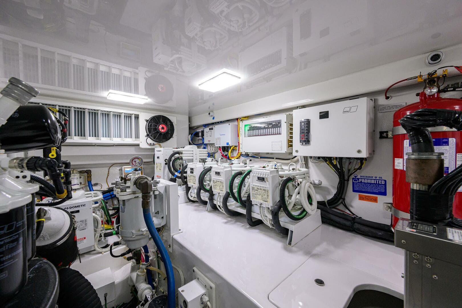 2023 Viking 64 Convertible — photo 54