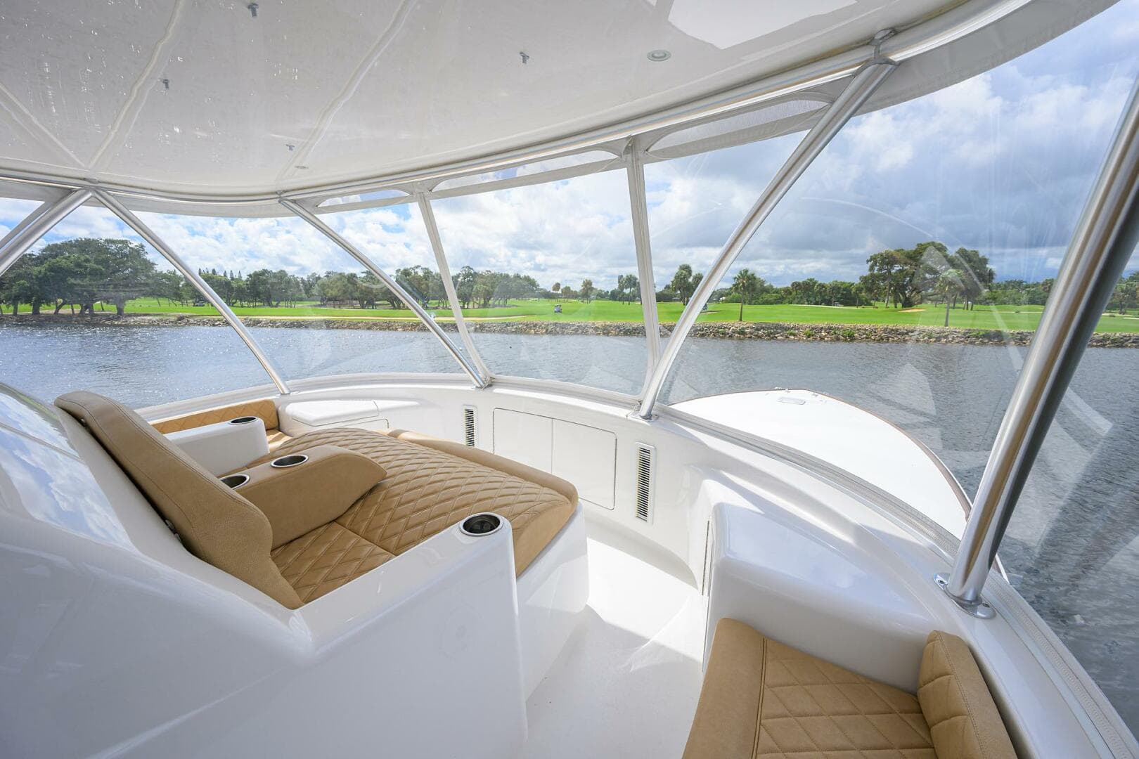 2023 Viking 64 Convertible — photo 41