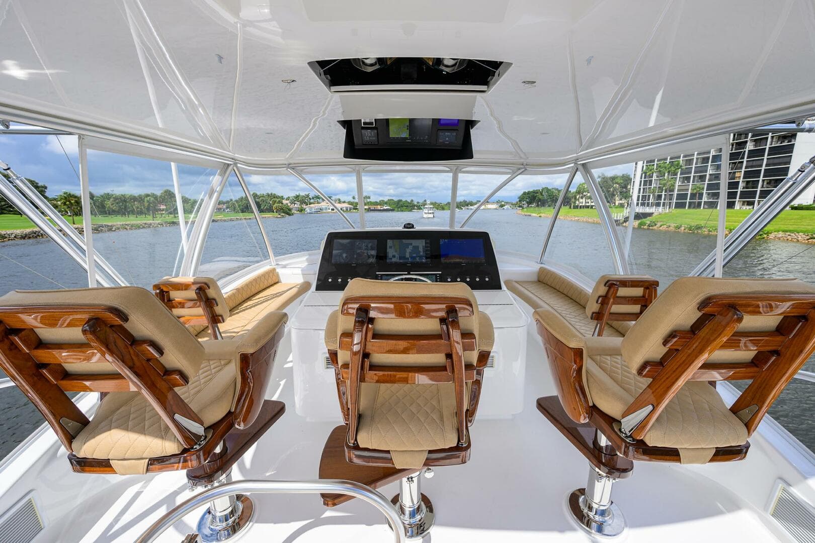 2023 Viking 64 Convertible — photo 34