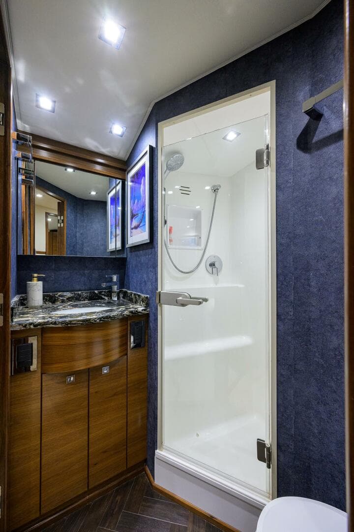 2023 Viking 64 Convertible — photo 30