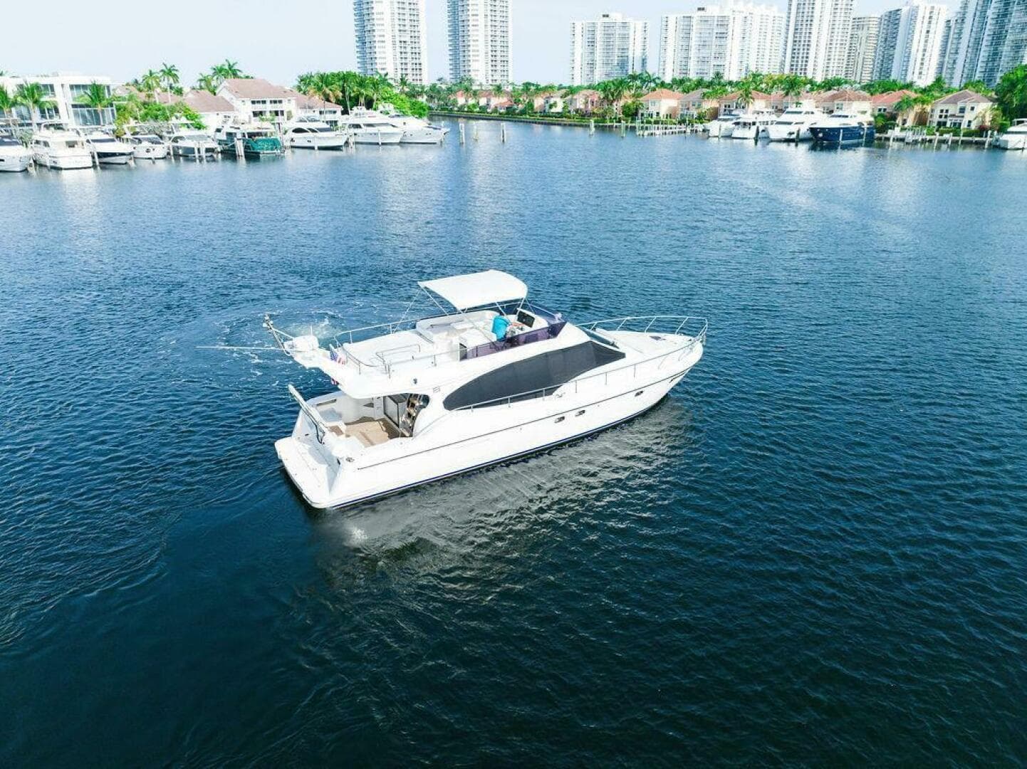 2009 Ferretti Yachts — photo 32