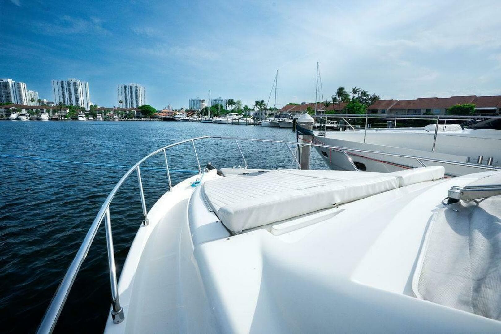 2009 Ferretti Yachts — photo 27