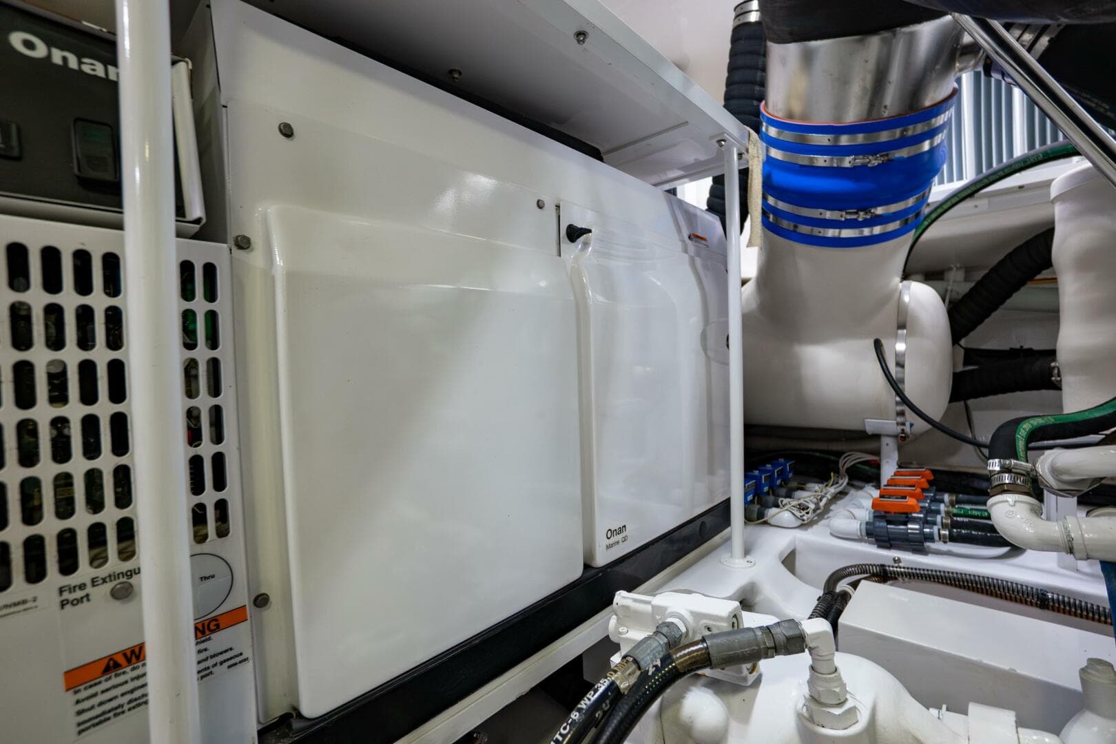 2021 Viking 72 Enclosed Bridge — photo 51