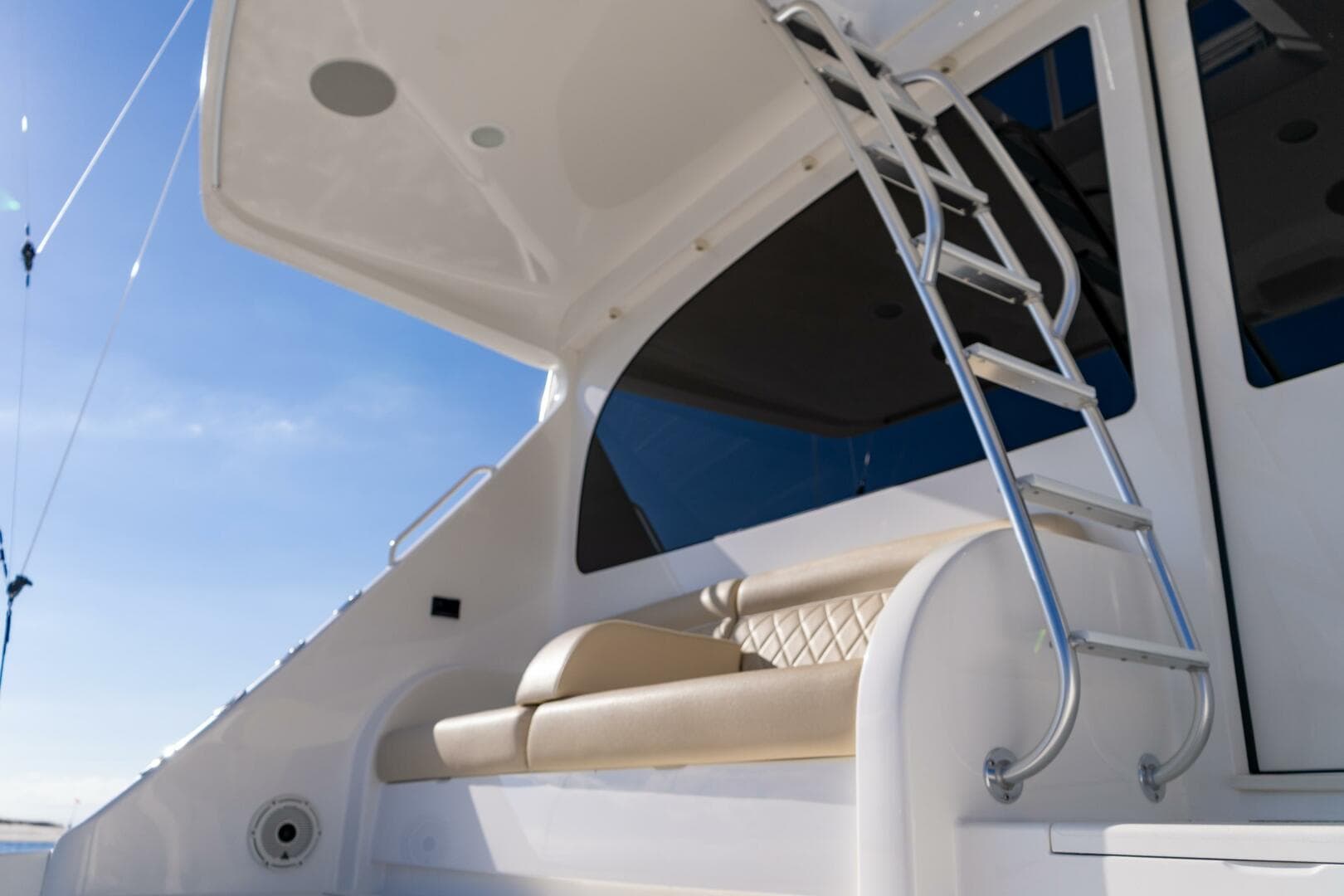 2021 Viking 72 Enclosed Bridge — photo 35