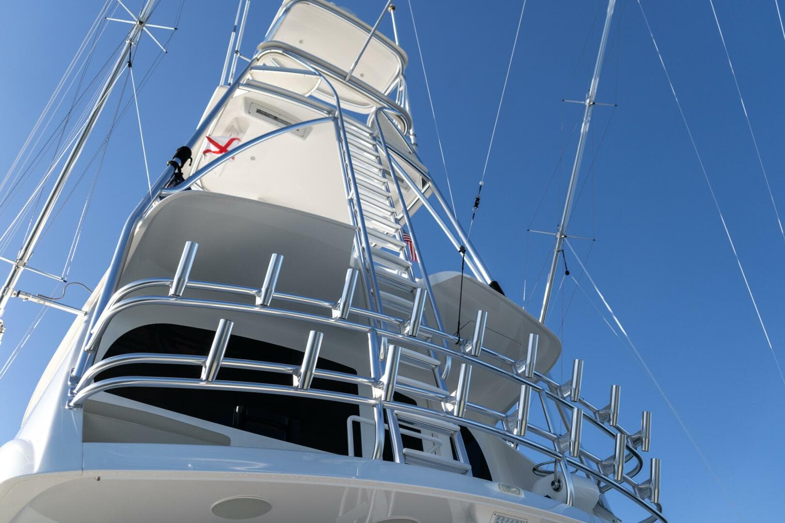 2021 Viking 72 Enclosed Bridge — photo 46