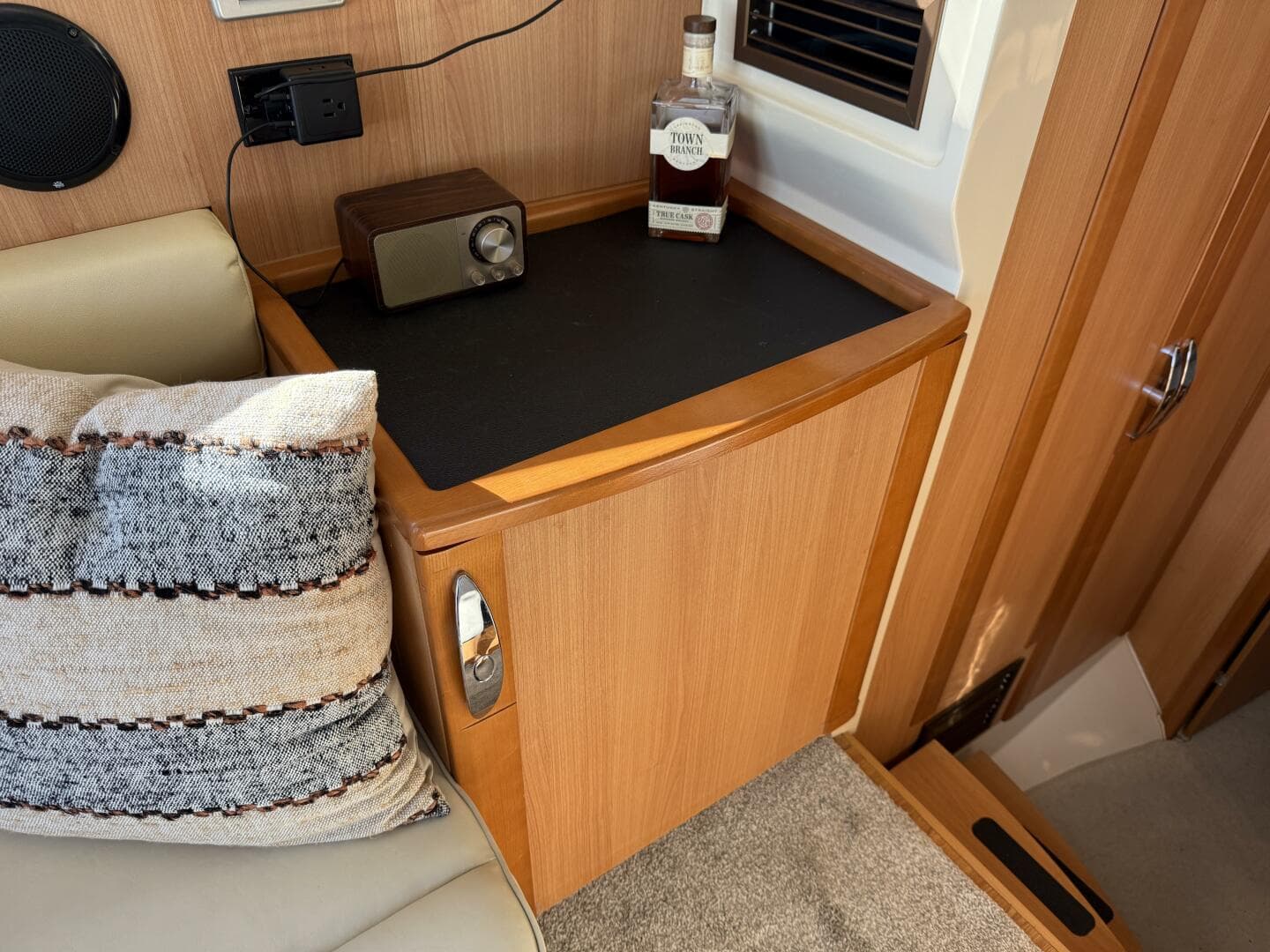 2013 Greenline 33 — photo 25