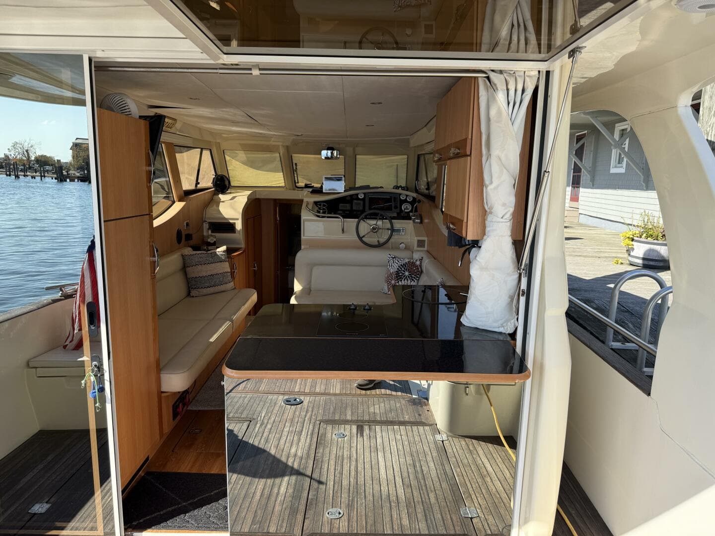 2013 Greenline 33 — photo 21