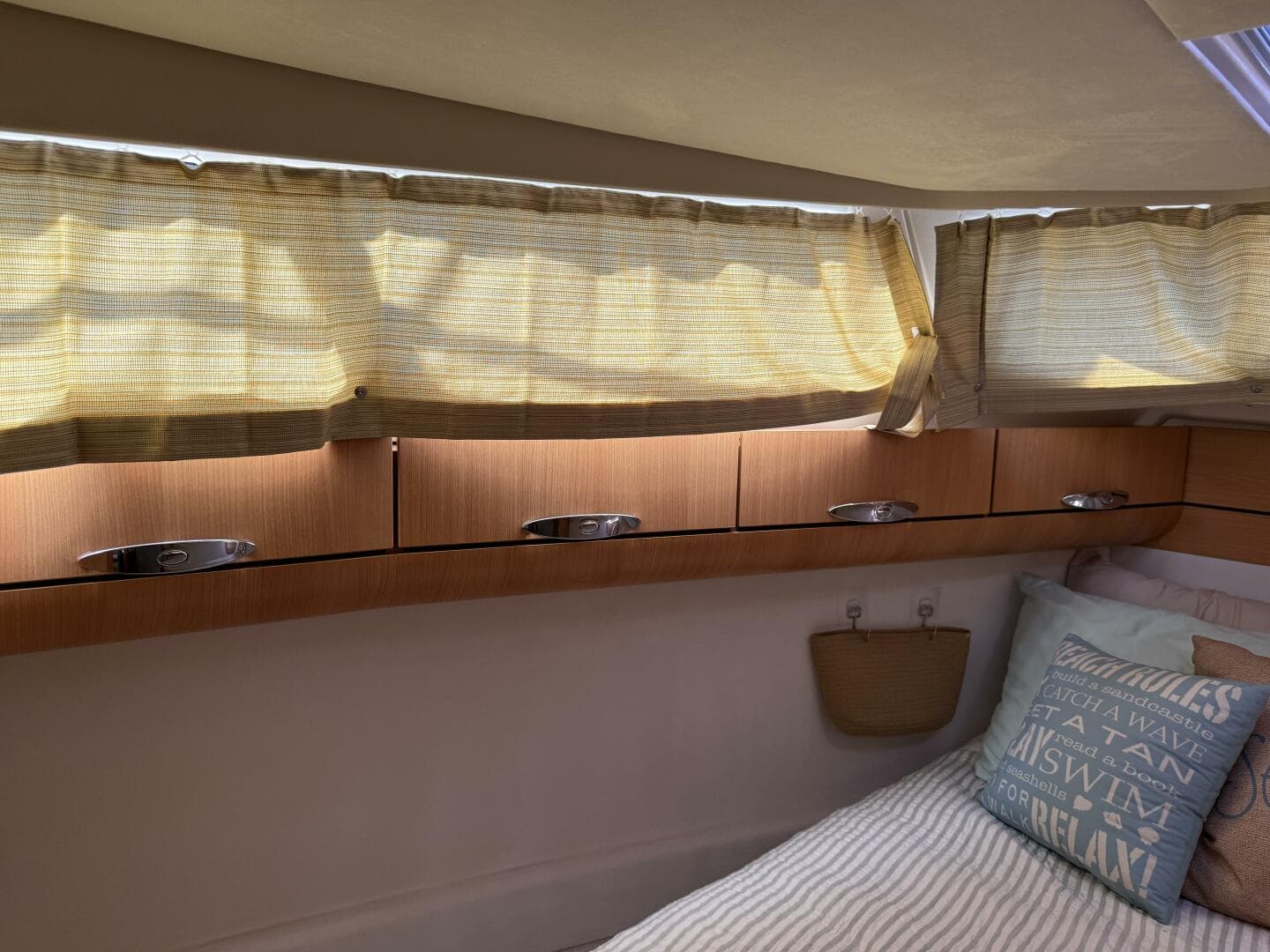 2013 Greenline 33 — photo 51