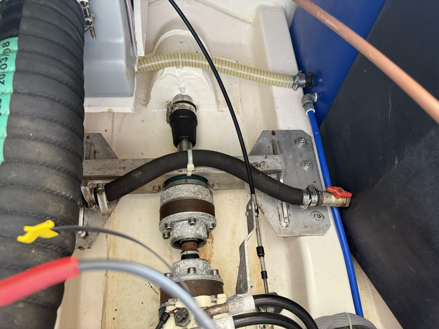 2013 Greenline 33 — photo 67