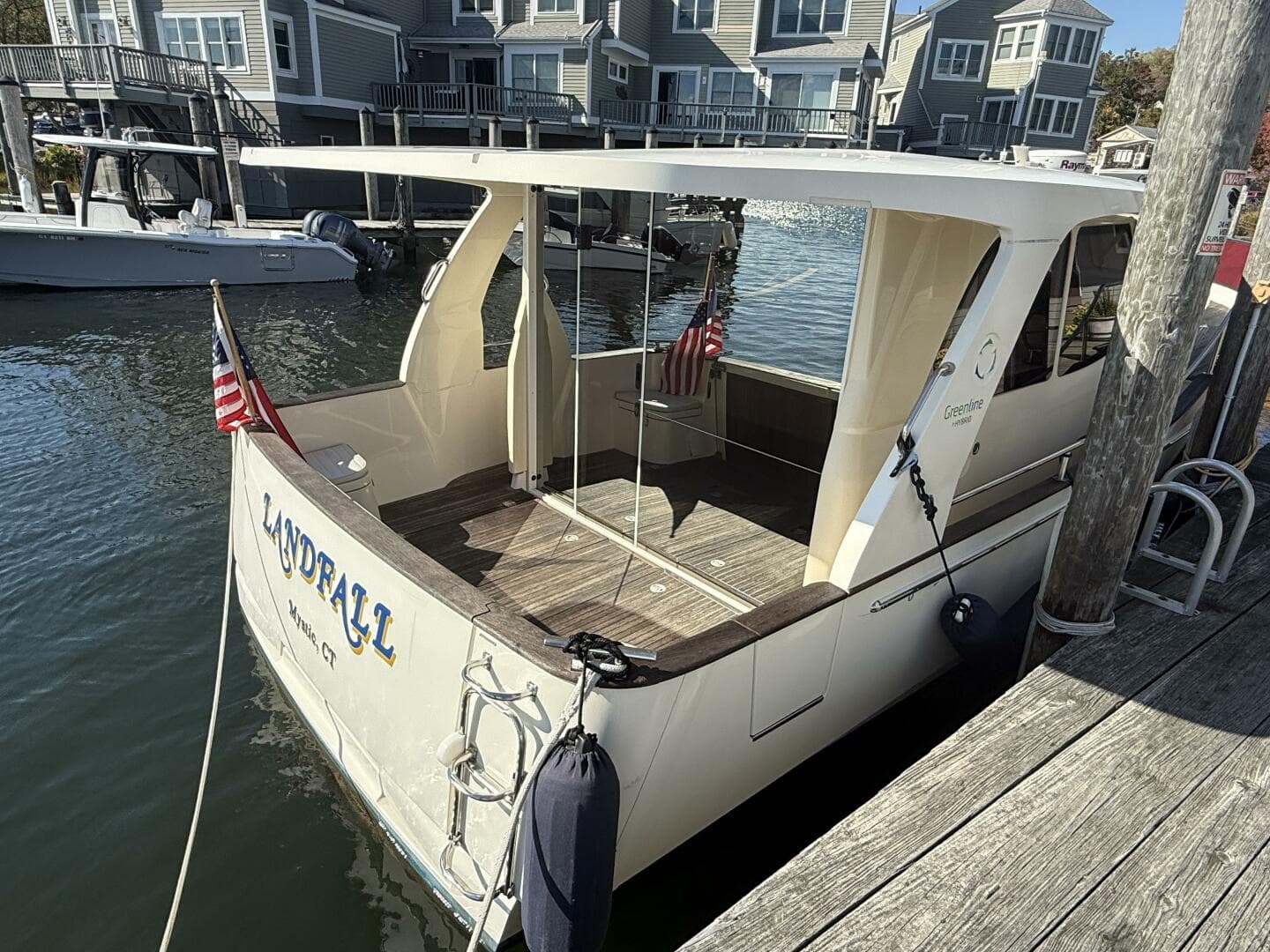 2013 Greenline 33 — photo 8