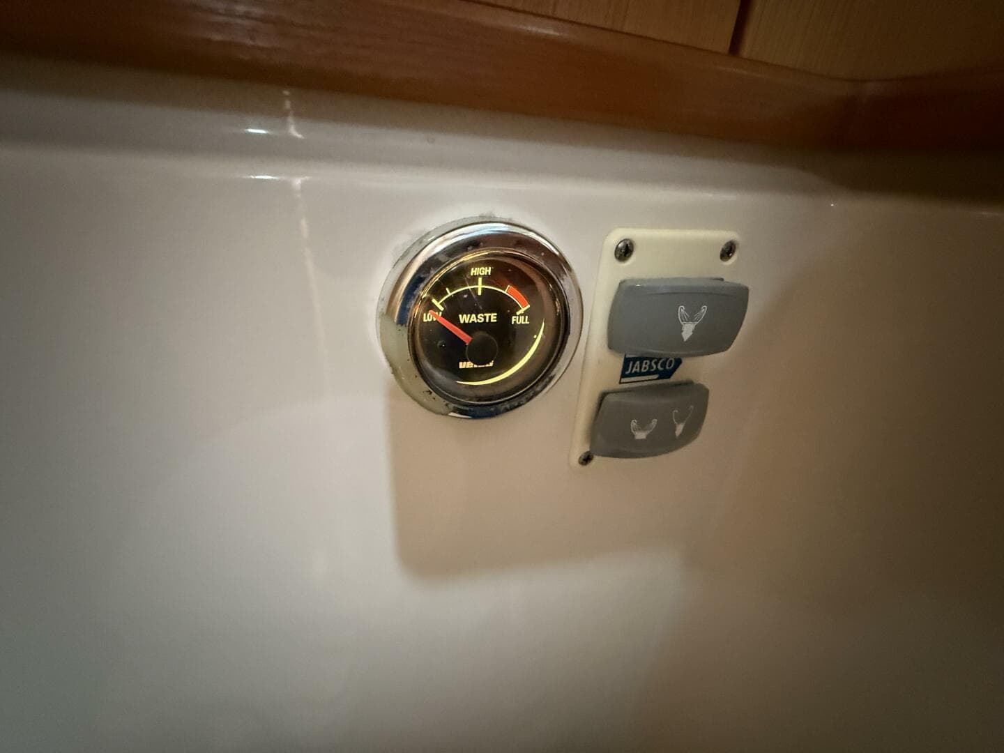 2013 Greenline 33 — photo 56