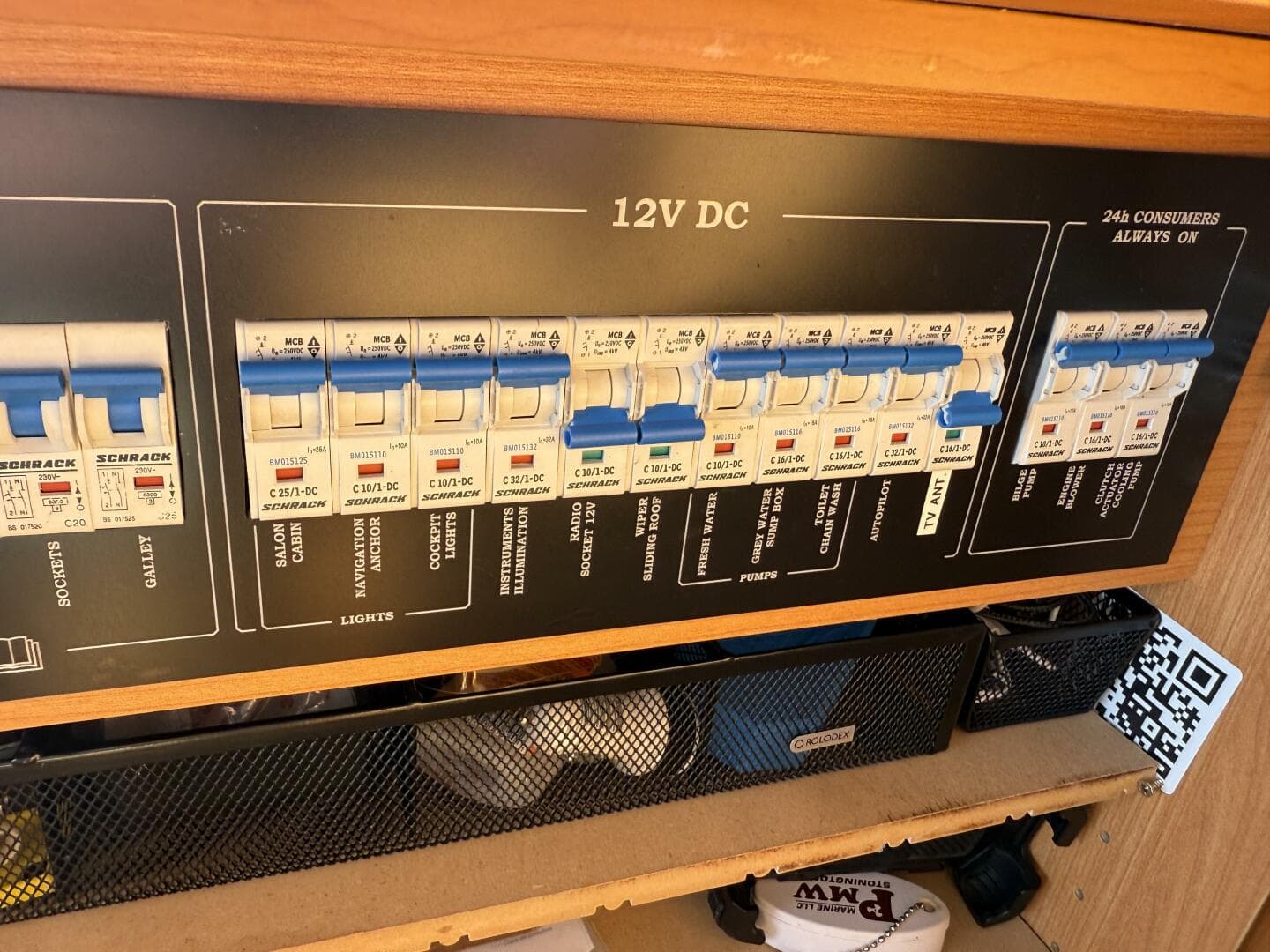 2013 Greenline 33 — photo 28