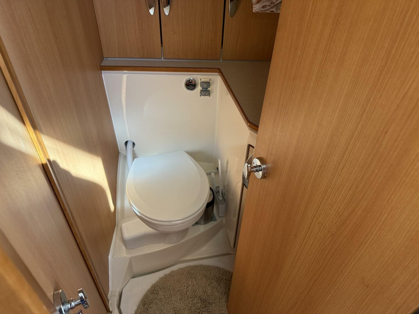 2013 Greenline 33 — photo 52