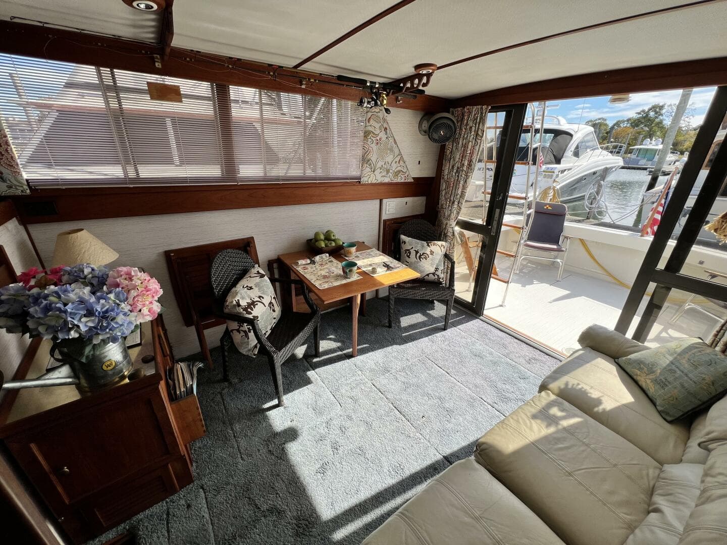 1979 Viking 35 Convertible — photo 13