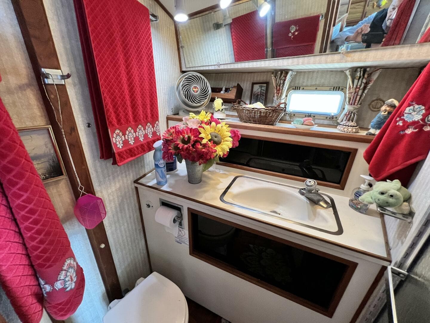 1979 Viking 35 Convertible — photo 21