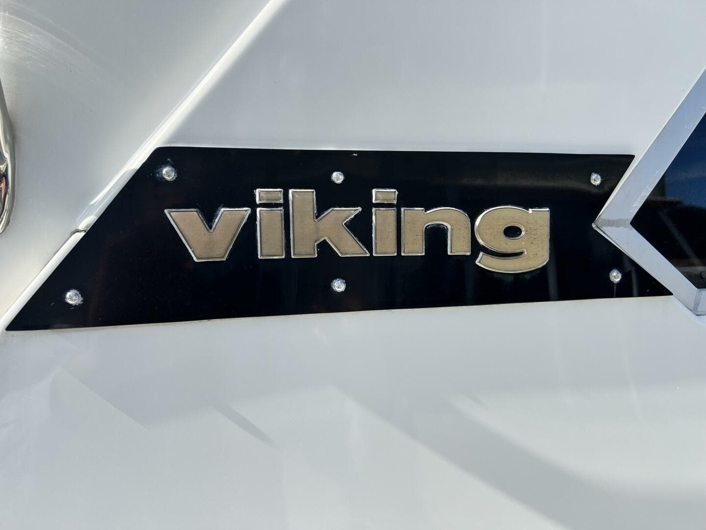 1979 Viking 35 Convertible — photo 10