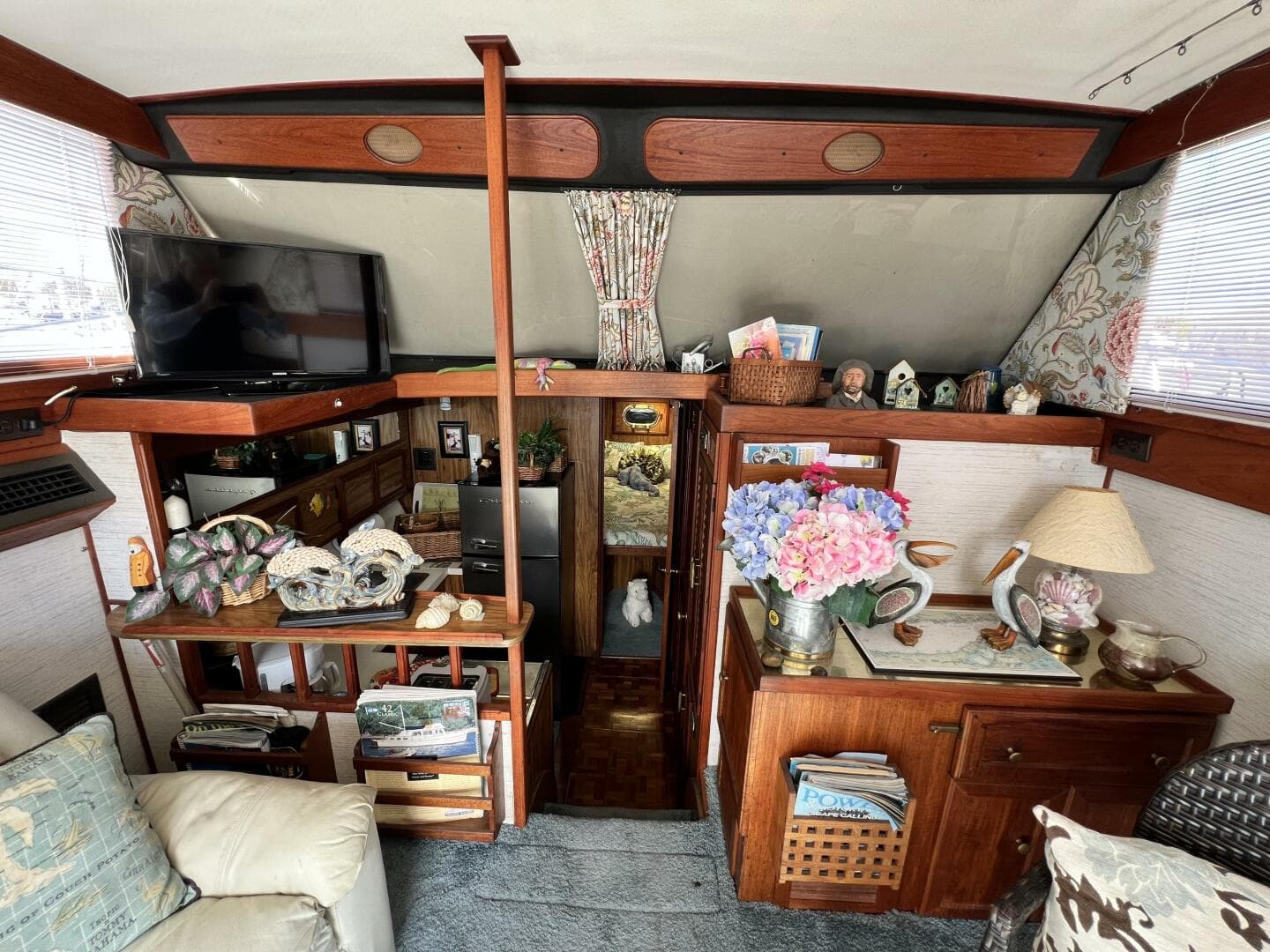 1979 Viking 35 Convertible — photo 14