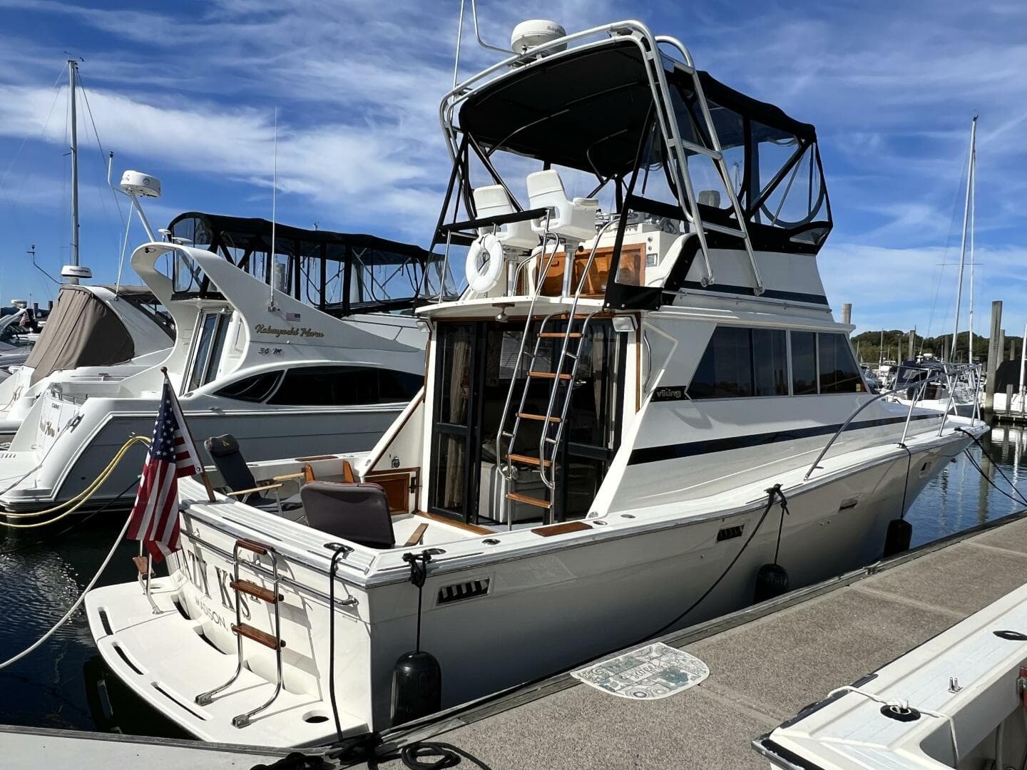 1979 Viking 35 Convertible — photo 5