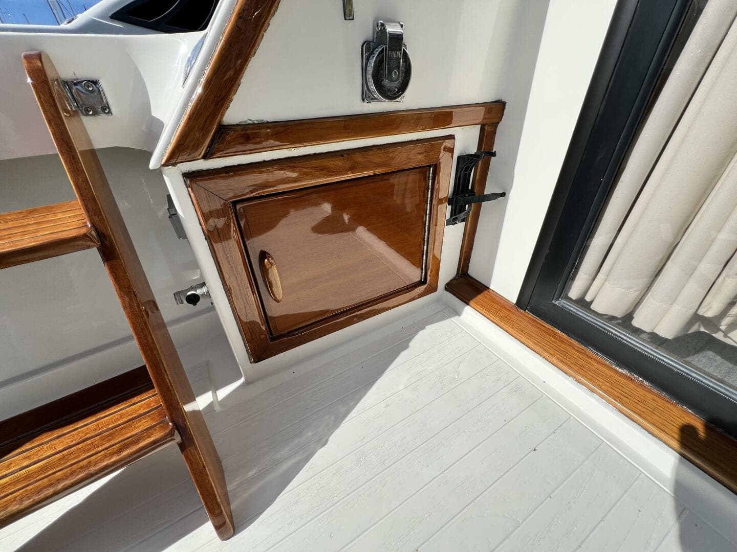 1979 Viking 35 Convertible — photo 34