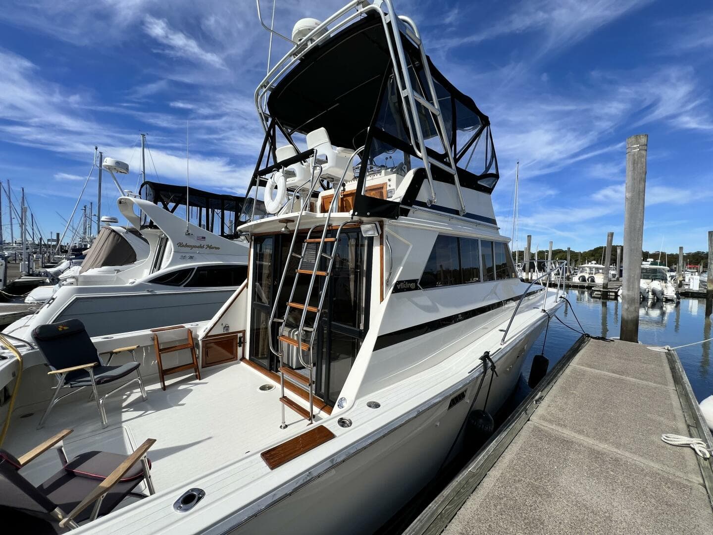 1979 Viking 35 Convertible — photo 6