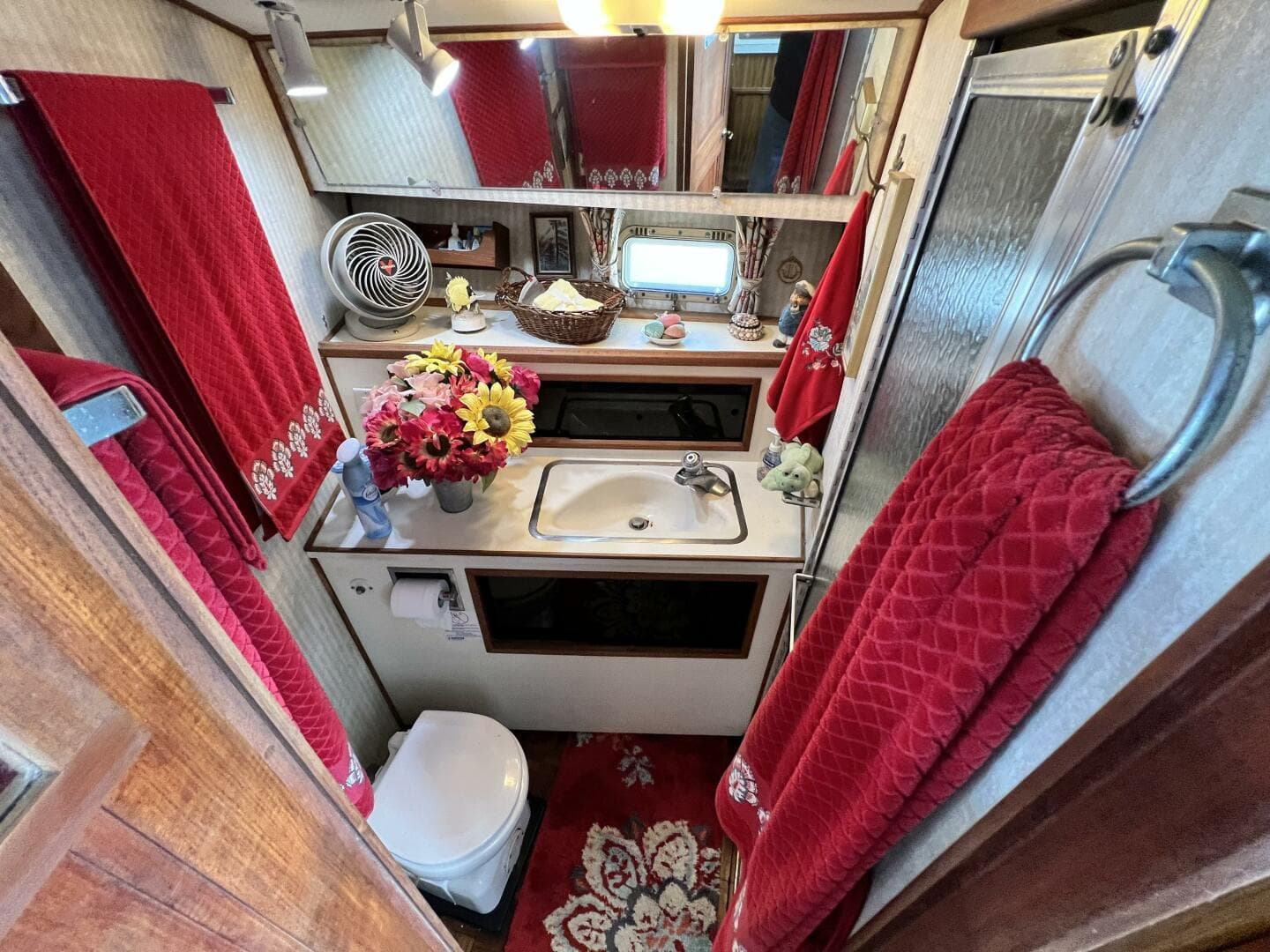 1979 Viking 35 Convertible — photo 19