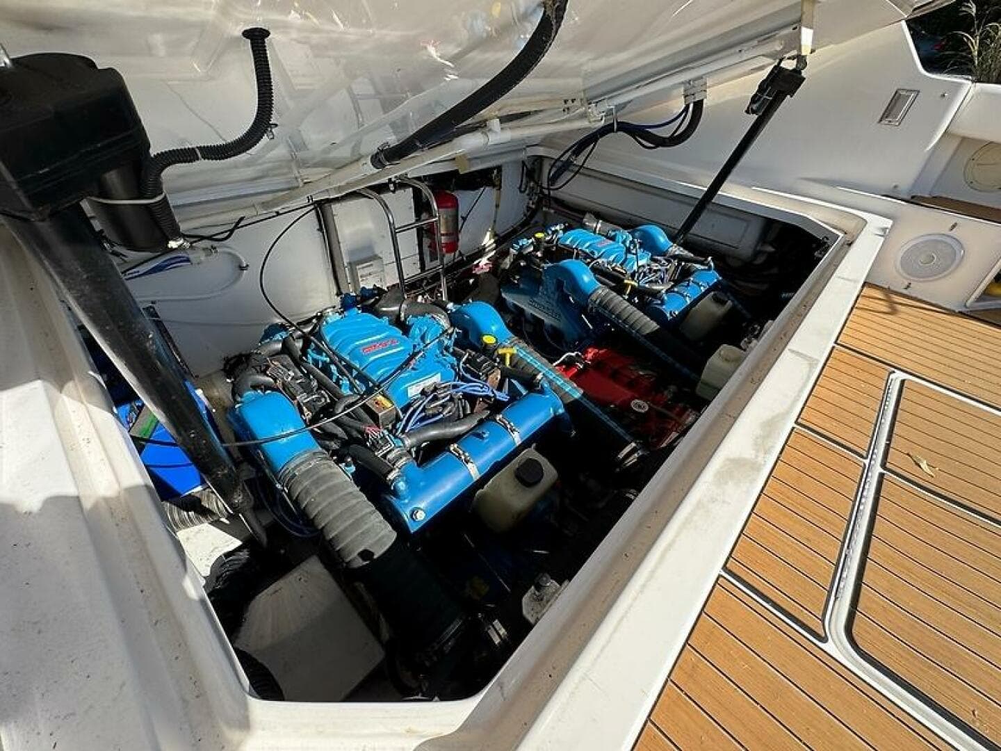 2000 Tiara Yachts 3500 Open — photo 19