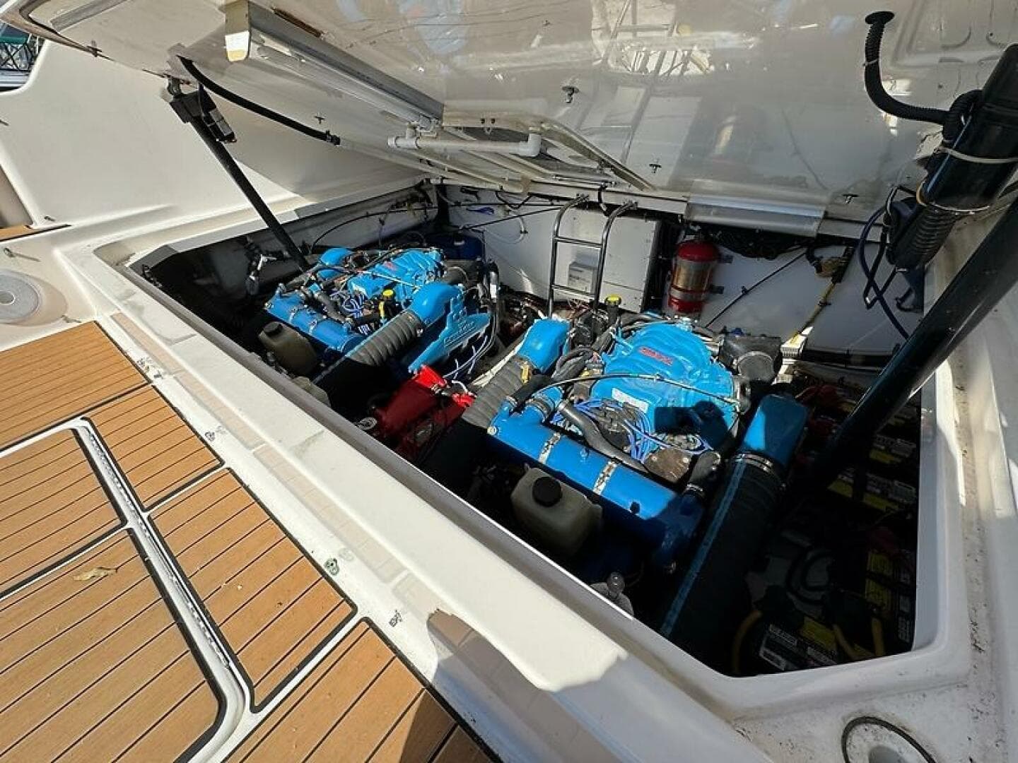 2000 Tiara Yachts 3500 Open — photo 18