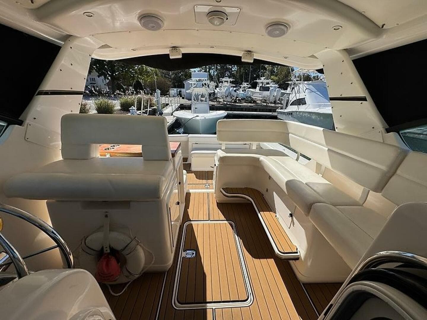 2000 Tiara Yachts 3500 Open — photo 8