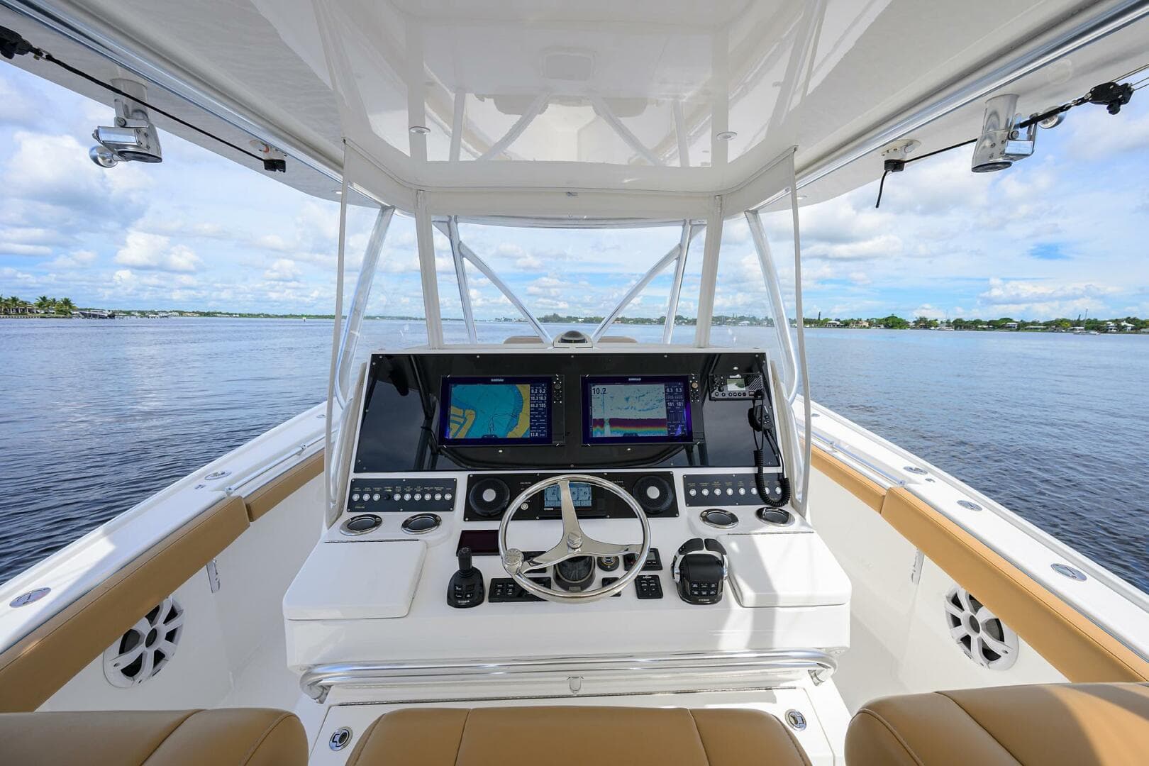 2018 Buddy Davis 42 Center Console — photo 13