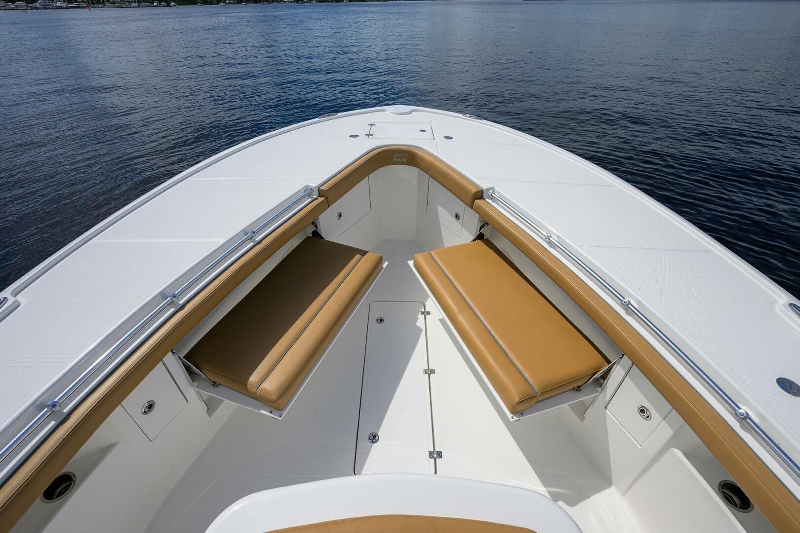 2018 Buddy Davis 42 Center Console — photo 4