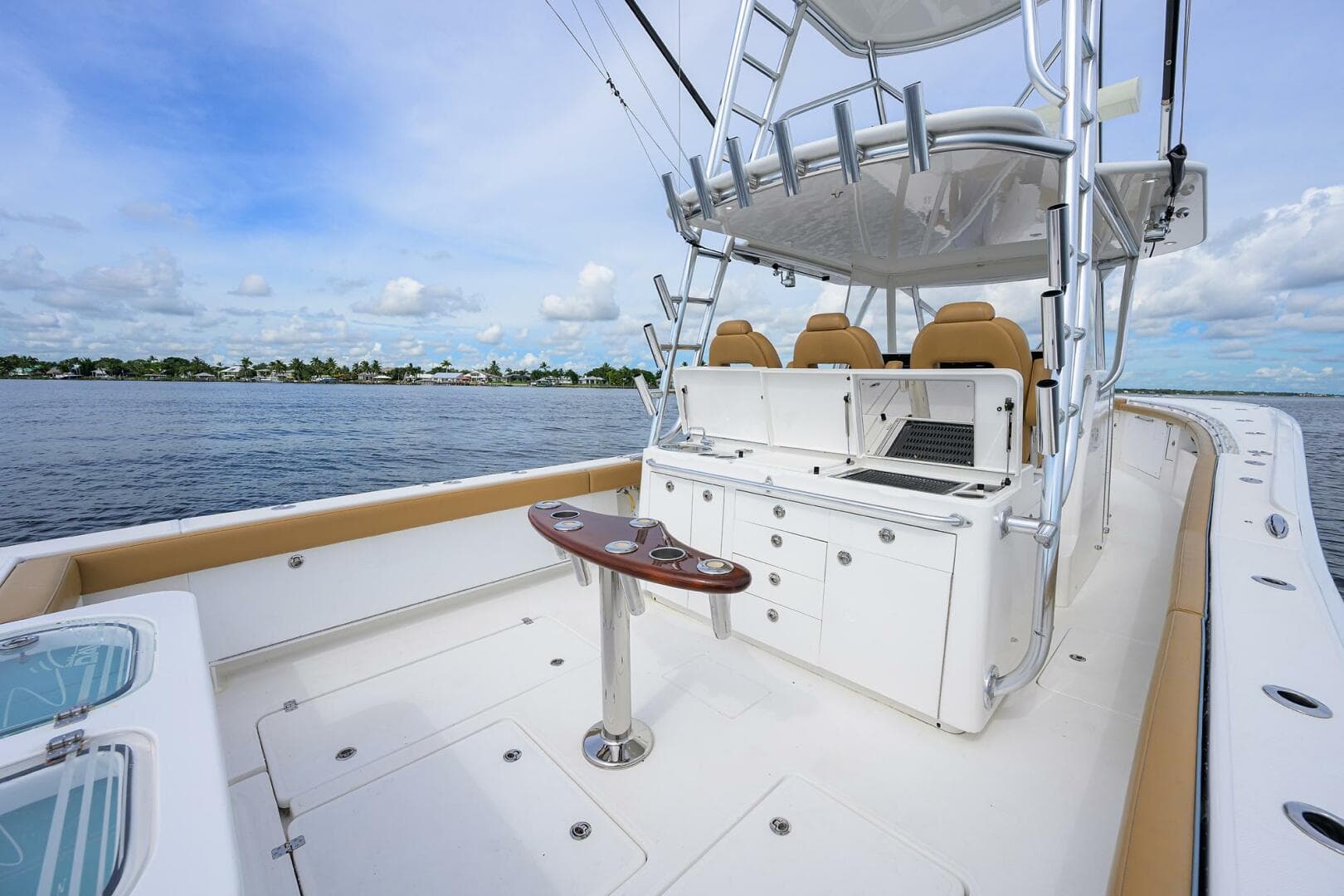 2018 Buddy Davis 42 Center Console — photo 34