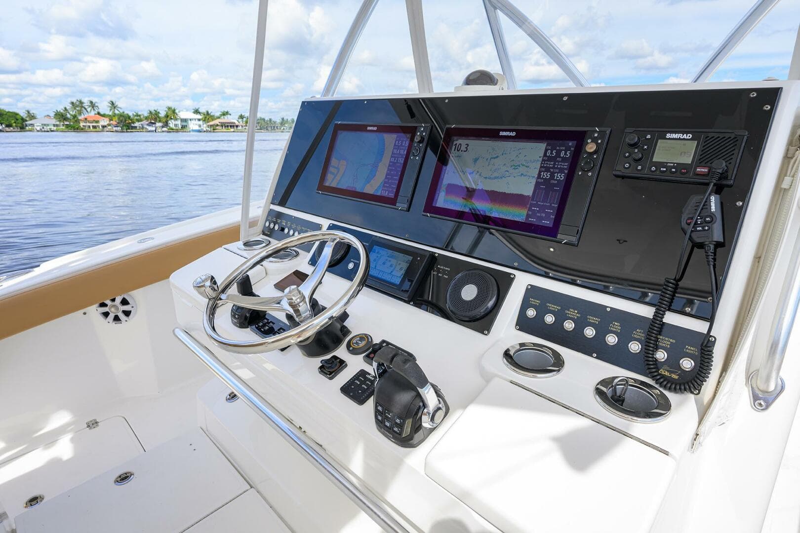 2018 Buddy Davis 42 Center Console — photo 2
