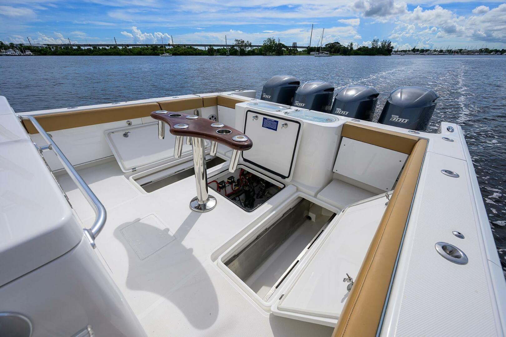 2018 Buddy Davis 42 Center Console — photo 40