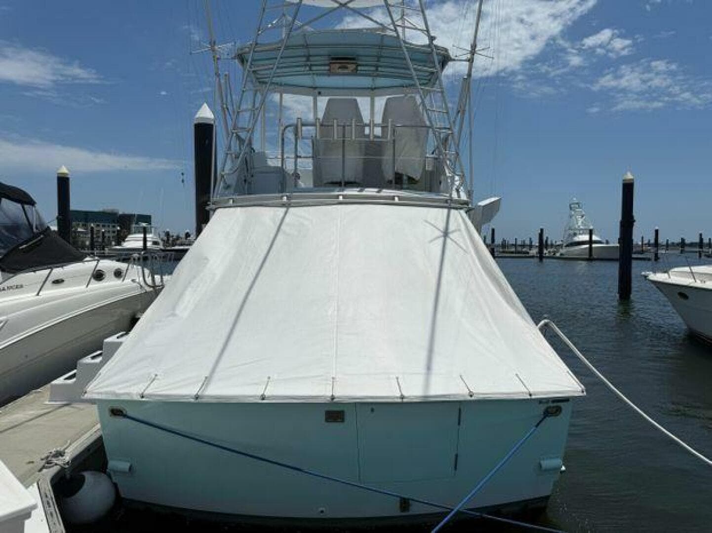 1990 Hatteras 45 Convertible — photo 3