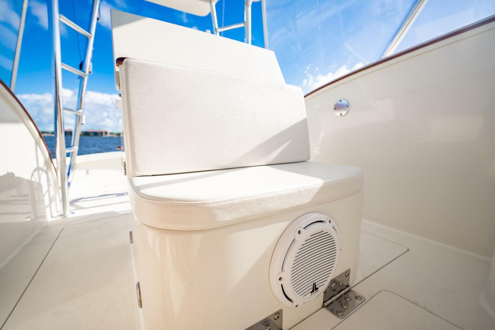 2003 Gamefisherman 34 Express — photo 25